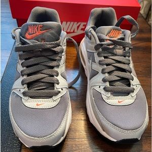 Nike air max command flex